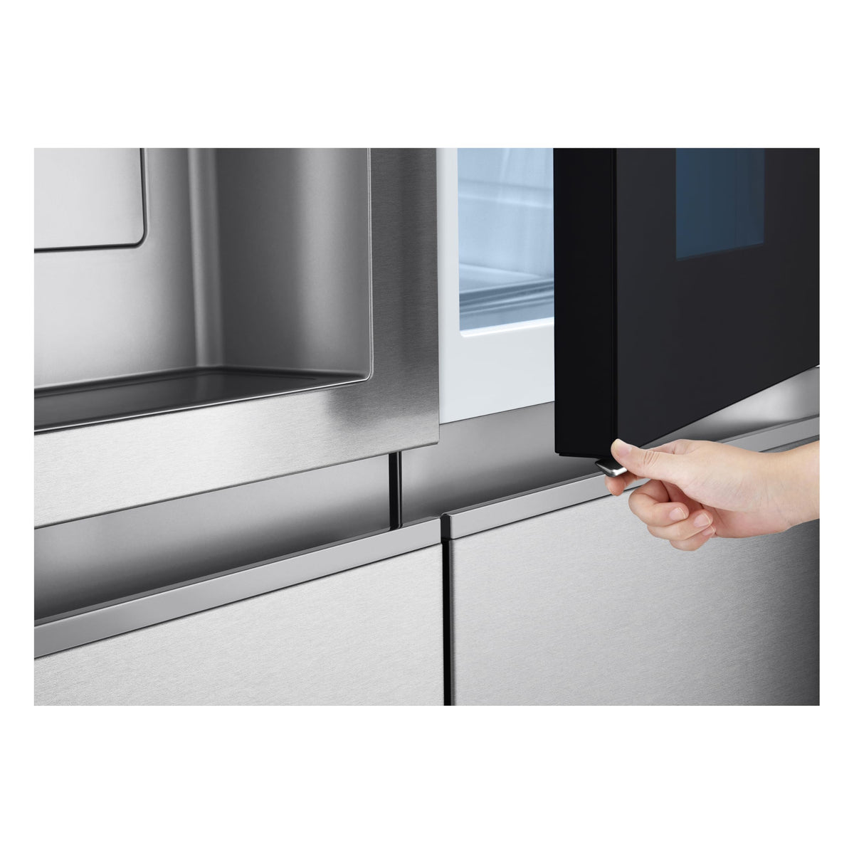 LG GSXE90MBDD Side by Side Kühlschrank mit InstaView Craft Ice | Door in Door | Crushed Ice -und Wasserspender EEK: Klasse D | 628 Liter Kapazität | Festwasseranschluss | Total No Frost
